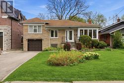 229 PARK HOME AVENUE Toronto, ON M2R 1A1