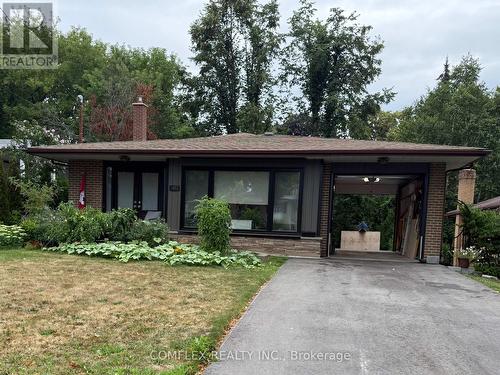 452 JULIANA DRIVE  Oshawa, ON L1G 2E8