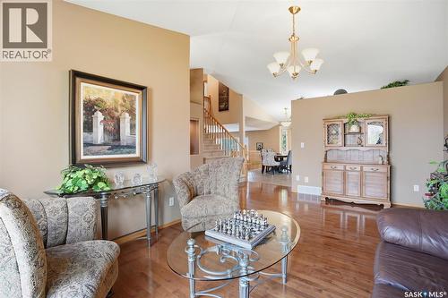 211 Brookmore Lane, Saskatoon, SK - Indoor Photo Showing Living Room