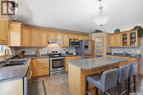 211 Brookmore Lane, Saskatoon, SK - Indoor Photo Showing Kitchen With Stainless Steel Kitchen With Double Sink