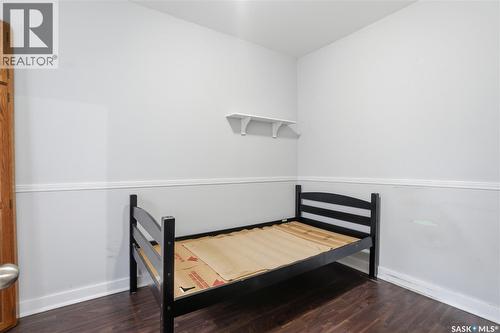 1115 J Avenue N, Saskatoon, SK - Indoor