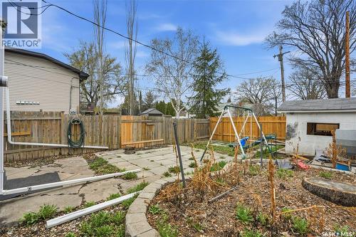 1115 J Avenue N, Saskatoon, SK - Outdoor
