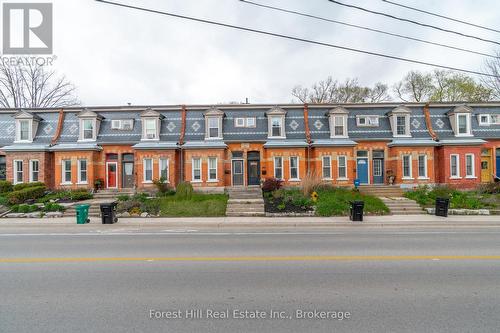66 St Andrews Street, Cambridge, ON - Outdoor With Facade
