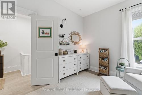 66 St Andrews Street, Cambridge, ON - Indoor