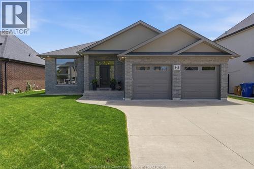 946 WESTWOOD  Lakeshore, ON N8L 1G5
