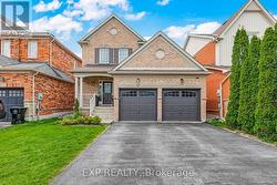 14 ELDRIDGE STREET Bradford West Gwillimbury, ON L3Z 0E8