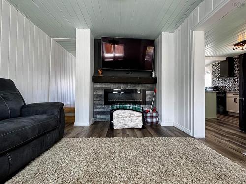 6039 West Bay Rd., Roberta, NS 