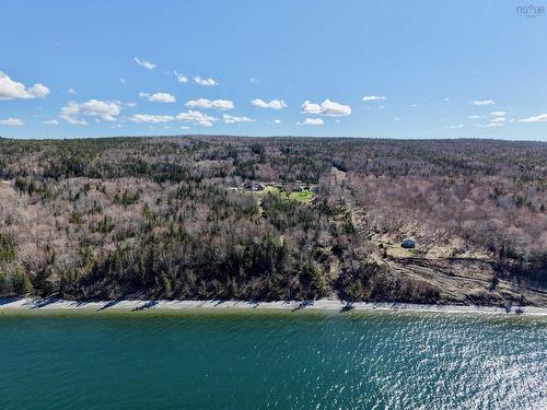 6039 West Bay Rd., Roberta, NS 