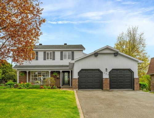 290 Shamrock Road  Beaconsfield, QC H9W 5S7
