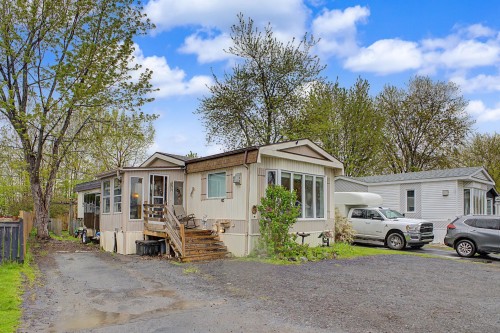 55 9e Rue  Saint-Jean-Sur-Richelieu, QC J2Y 1A5