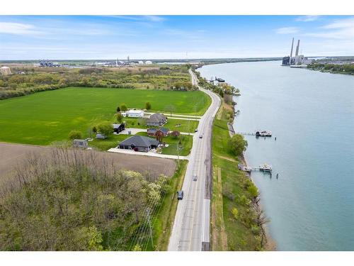 2152 St Clair Parkway, St Clair, ON 