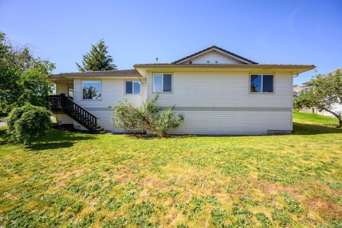 678 Nelson Rd, Campbell River, BC 