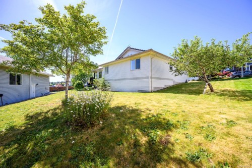 678 Nelson Rd, Campbell River, BC 