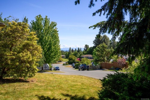 678 Nelson Rd, Campbell River, BC 