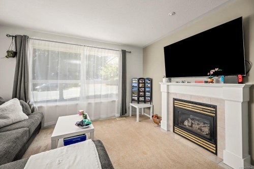 678 Nelson Rd, Campbell River, BC 