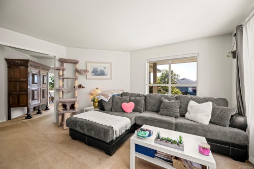 678 Nelson Rd, Campbell River, BC 