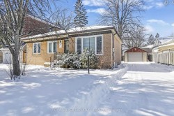12 Beaverton Road NRichmond Hill, ON L4C 3J7