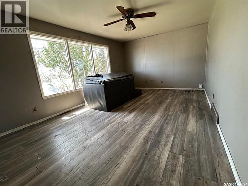 825 Valley Street, Estevan, SK - Indoor Photo Showing Other Room