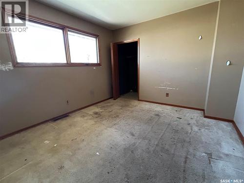 825 Valley Street, Estevan, SK - Indoor Photo Showing Other Room