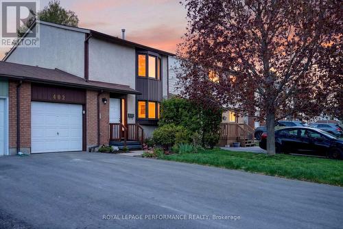 402 DUVAL LANE  Ottawa, ON K1E 2K2