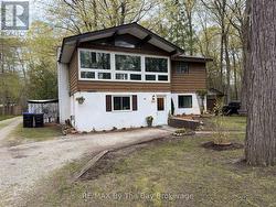 288 KNOX ROAD E Wasaga Beach, ON L9Z 2T5