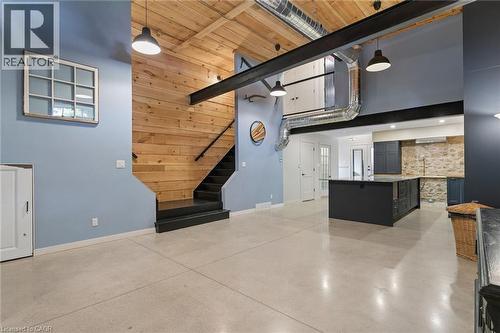 24 Davidson Street, Cambridge, ON - Indoor Photo Showing Other Room