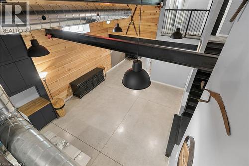 24 Davidson Street, Cambridge, ON - Indoor Photo Showing Other Room