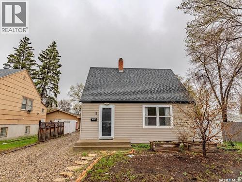 9 Minto Place, Saskatoon, SK - Outdoor