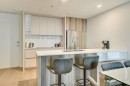 Kitchen - 1508-5905 Boul. Du Quartier, Brossard, QC  - Indoor Photo Showing Kitchen With Upgraded Kitchen 