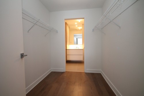 Closet - 1508-5905 Boul. Du Quartier, Brossard, QC - Indoor With Storage