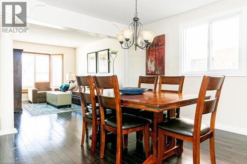 35 Horizon Court, Hamilton, ON - Indoor Photo Showing Dining Room