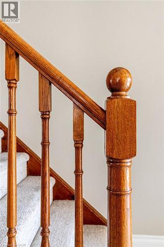 35 Horizon Court, Hamilton, ON - Indoor Photo Showing Other Room