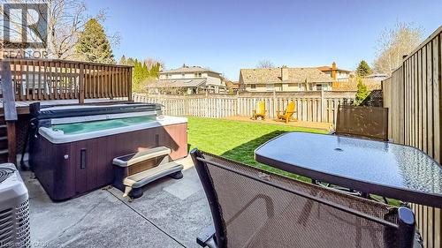 35 Horizon Court, Hamilton, ON - Outdoor With Deck Patio Veranda