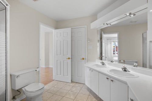 Salle de bains - 629Z Av. D'Isère, Saint-Lambert, QC - Indoor Photo Showing Bathroom
