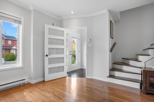 Hall d'entrée/Vestibule - 629Z Av. D'Isère, Saint-Lambert, QC - Indoor Photo Showing Other Room