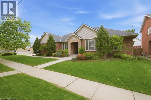 74 FRANKLIN Street  Brantford, ON N3R 1T4