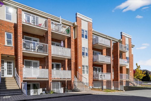 301-16239 Rue Forsyth  Montréal (Rivière-Des-Prairies/Pointe-Aux-Trembles), QC H1A 5V4
