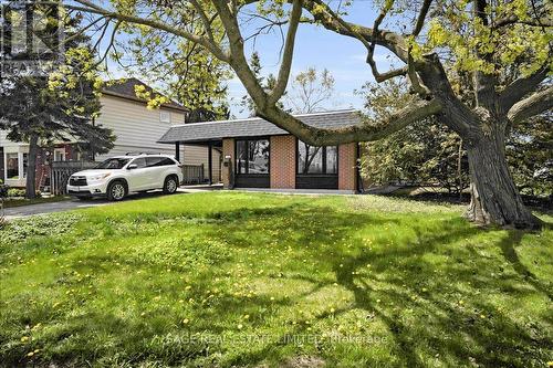 664 BREEZY DRIVE  Pickering, ON L1W 2X3