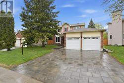 2133 LENESTER AVENUE  Ottawa, ON K2A 4A9