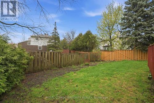 2133 Lenester Avenue, Ottawa, ON - Outdoor With Backyard