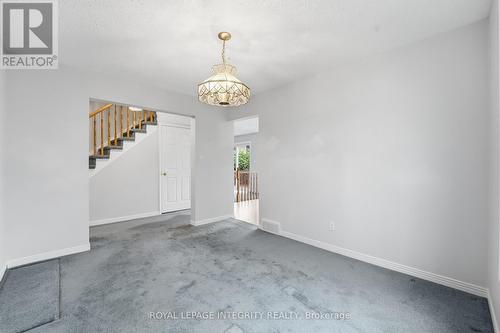 Dining Room - 2133 Lenester Avenue, Ottawa, ON - Indoor Photo Showing Other Room