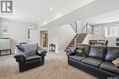 335 Mccallum Lane, Saskatoon, SK - Indoor Photo Showing Living Room