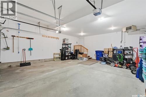 335 Mccallum Lane, Saskatoon, SK - Indoor Photo Showing Garage
