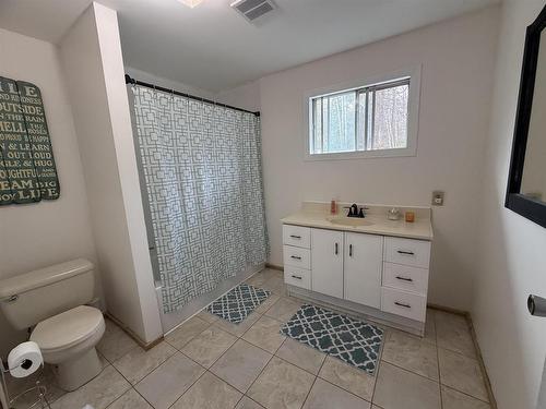 80 Wheal Road E, Thunder Bay, ON - Indoor Photo Showing Bathroom