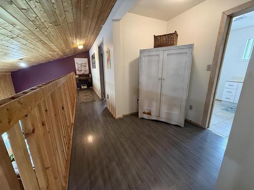 80 Wheal Road E, Thunder Bay, ON - Indoor Photo Showing Other Room