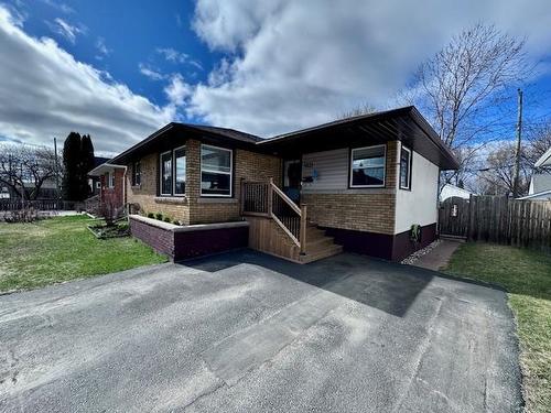 1831 Walsh Street  Thunder Bay, ON P7E 4V7