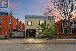 24 PATRO STREET  Ottawa, ON K1N 8B1