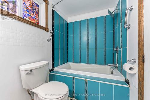 24 Patro Street, Ottawa, ON - Indoor Photo Showing Bathroom