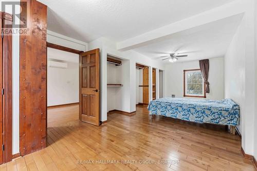 24 Patro Street, Ottawa, ON - Indoor Photo Showing Bedroom
