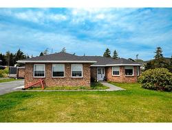 2-4 Burntwoods Place Placentia, NL A0B 2Y0